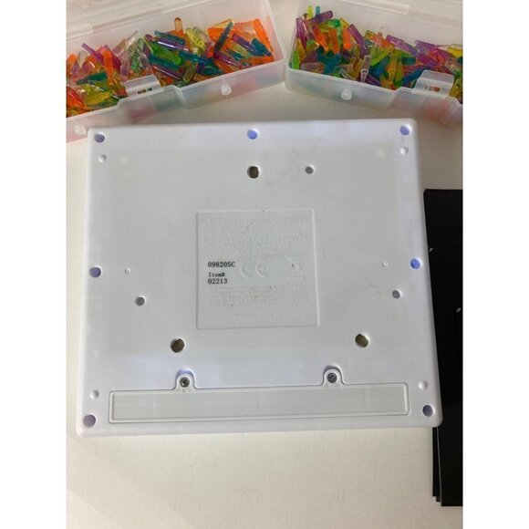 Hasbro Lite Brite Board 16 Patterns & Lights - Picture 5 of 8